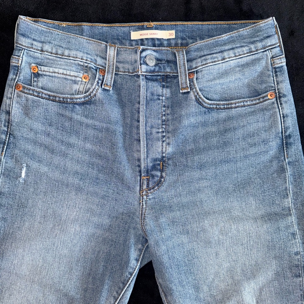 Levi's Wedgie Skinny - Picture 3 of 15